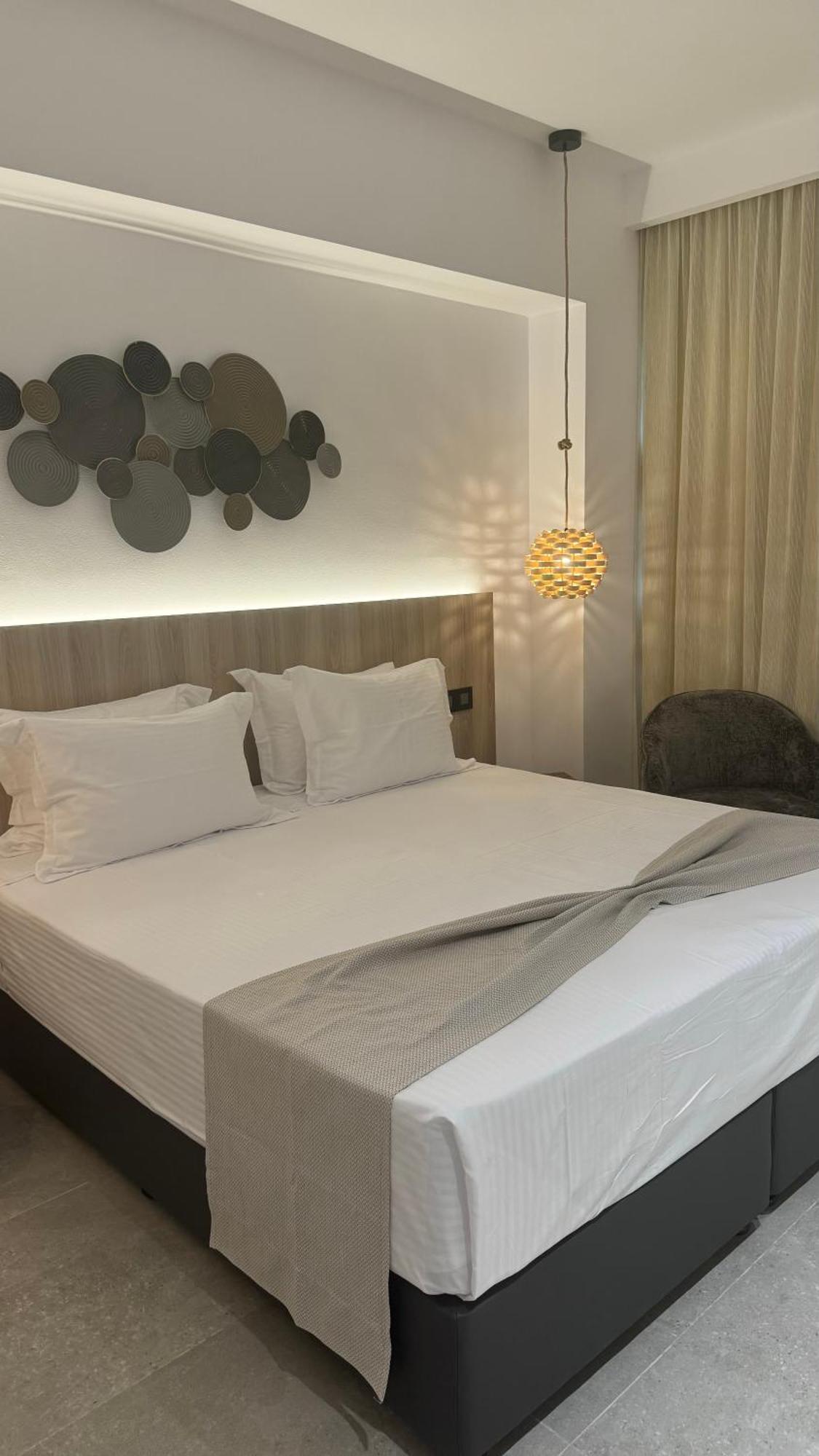 Abacus Suites Aya Napa Dış mekan fotoğraf