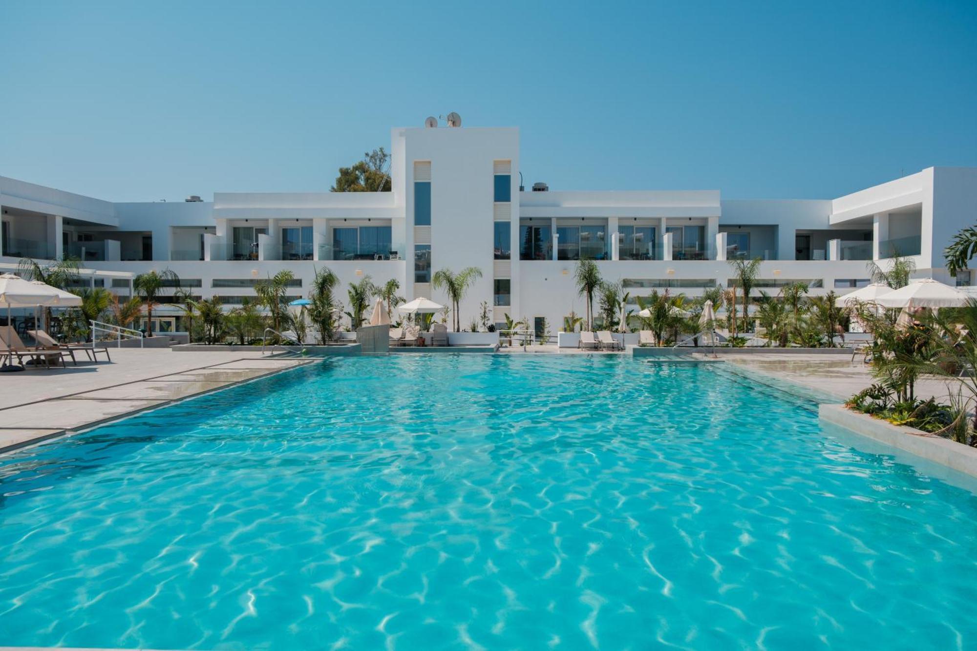 Abacus Suites Aya Napa Dış mekan fotoğraf