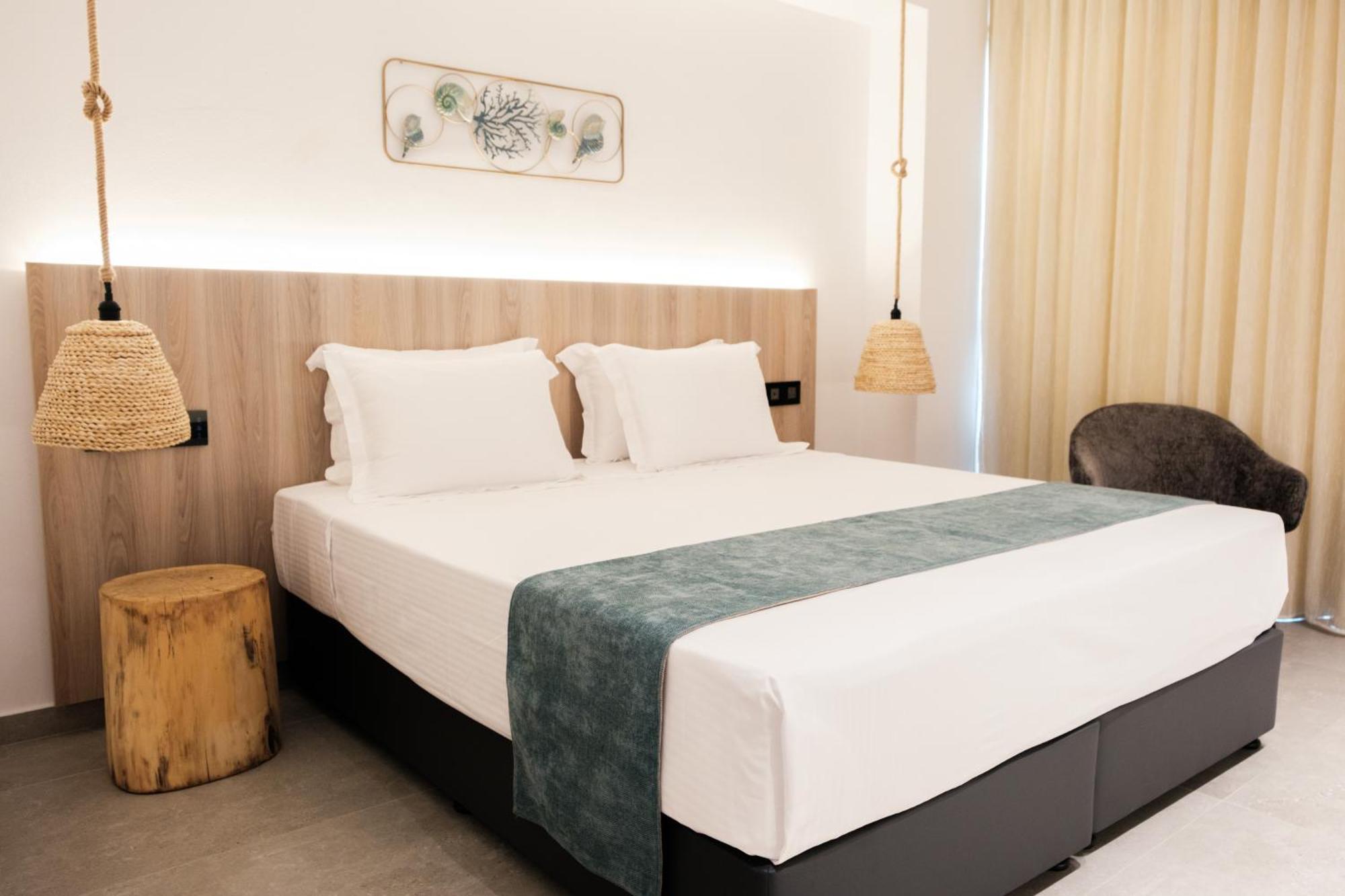 Abacus Suites Aya Napa Dış mekan fotoğraf