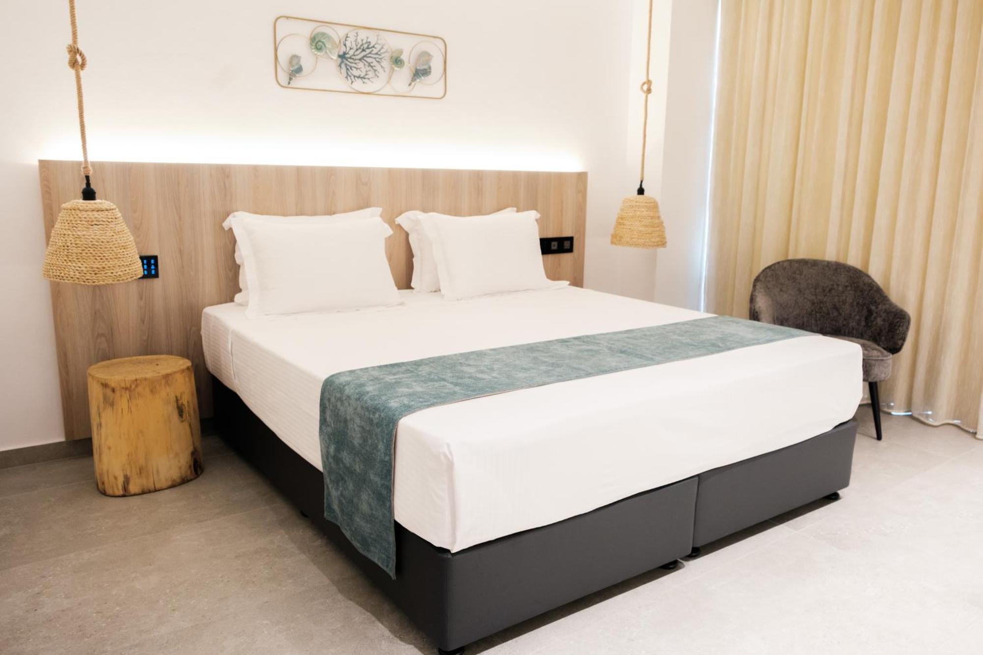 Abacus Suites Aya Napa Dış mekan fotoğraf