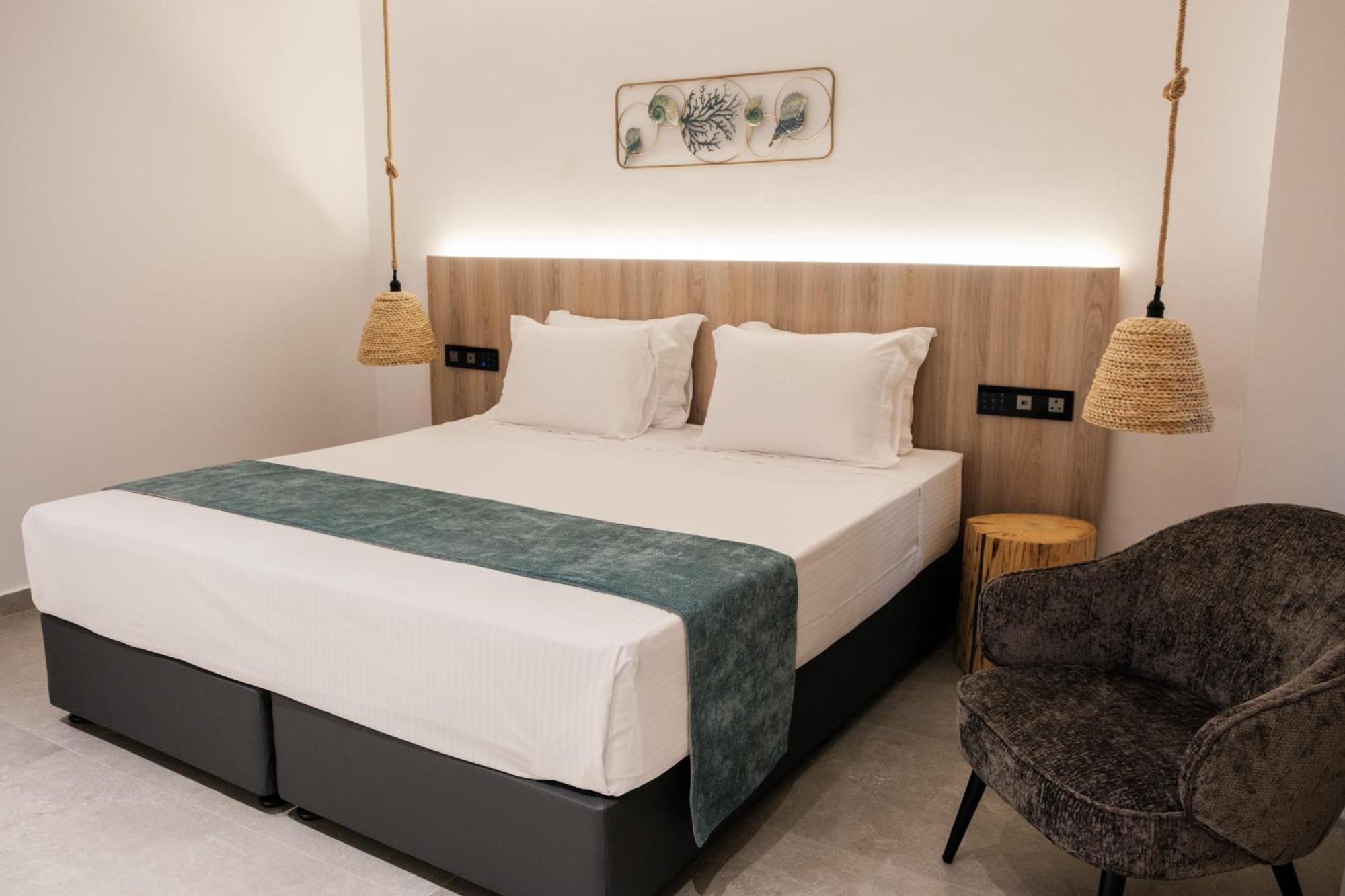 Abacus Suites Aya Napa Dış mekan fotoğraf